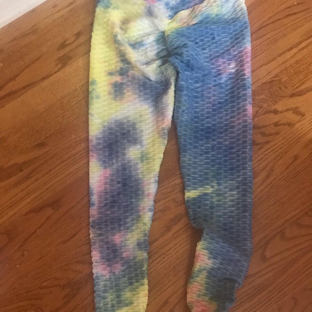 New tie dye butt lift leggings small workout